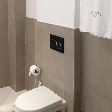 Отель Sercotel Ayala, An Ascend Collection